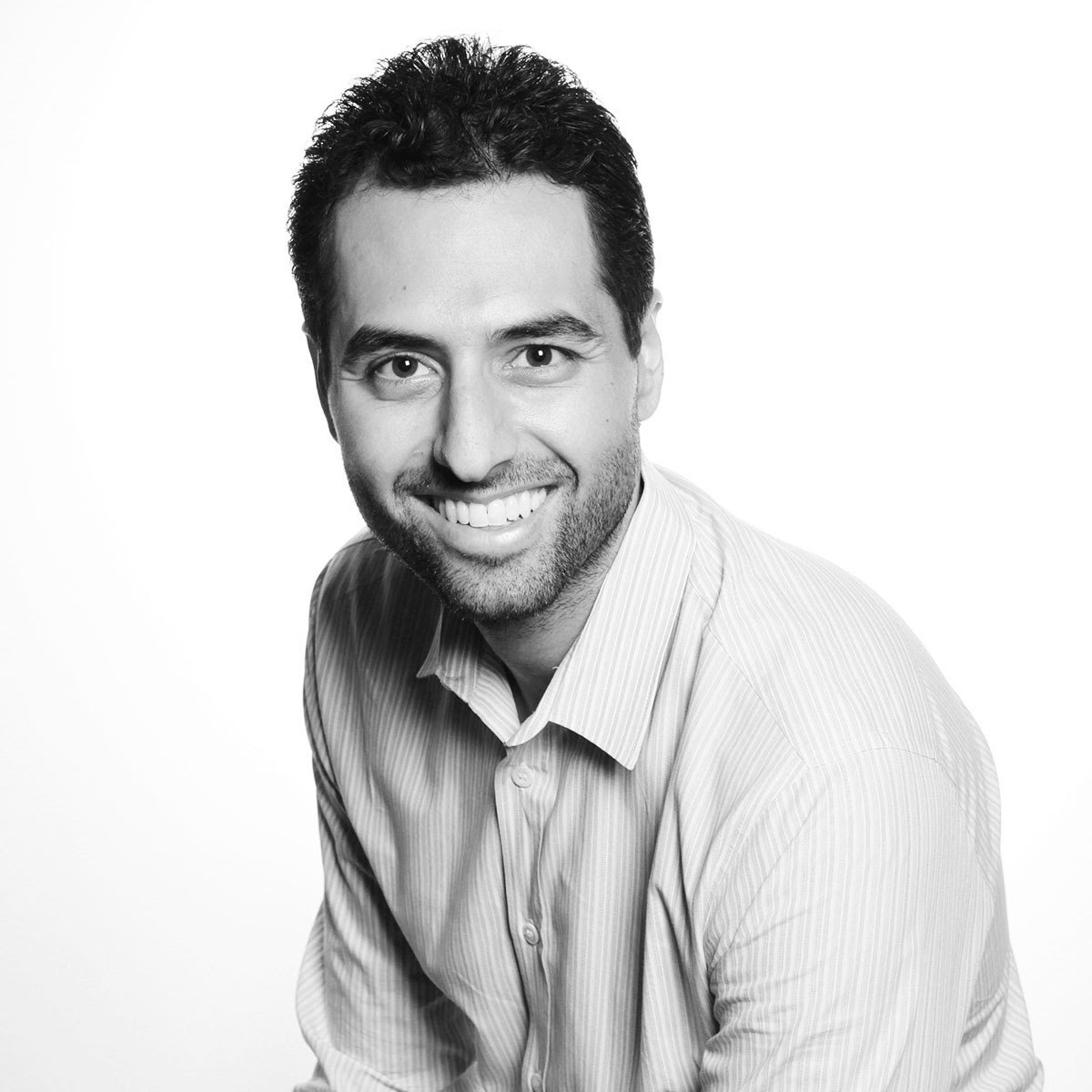 Cyrus Semnani Headshot